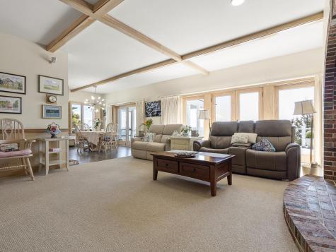 28 Yellow Head Road Bristol ME 04554
