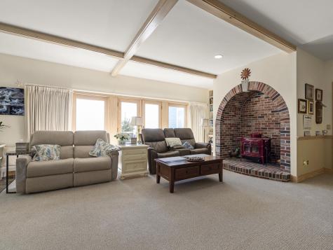 28 Yellow Head Road Bristol ME 04554