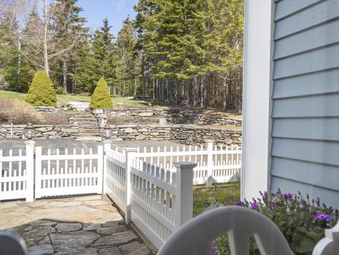 28 Yellow Head Road Bristol ME 04554
