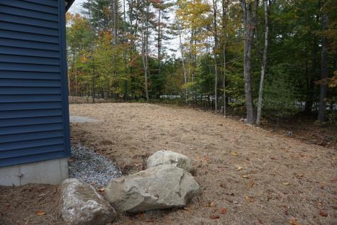 16 Lydia Lane Norway ME 04268