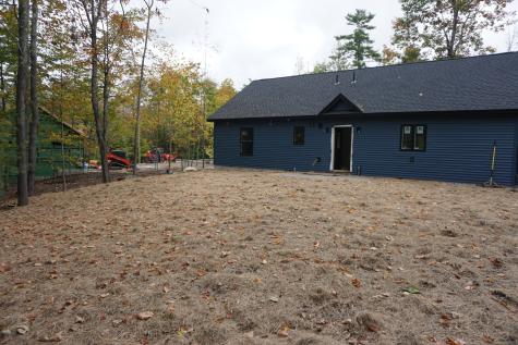 16 Lydia Lane Norway ME 04268