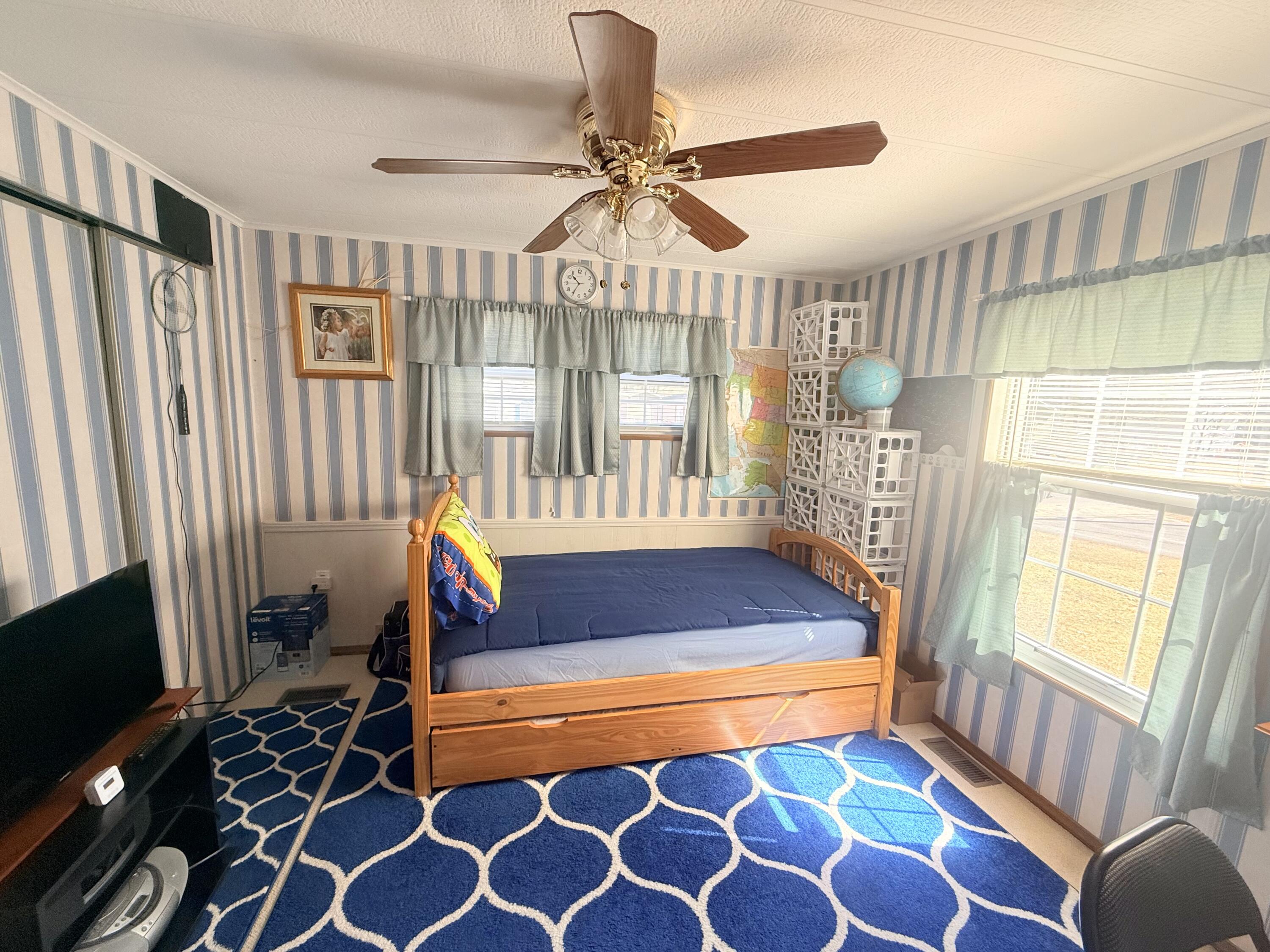 19 Larry Lane Brunswick ME 04011