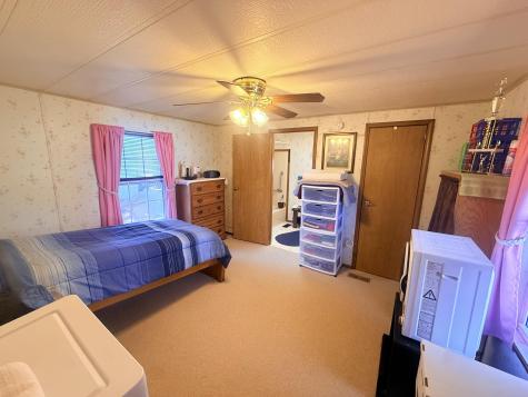 19 Larry Lane Brunswick ME 04011