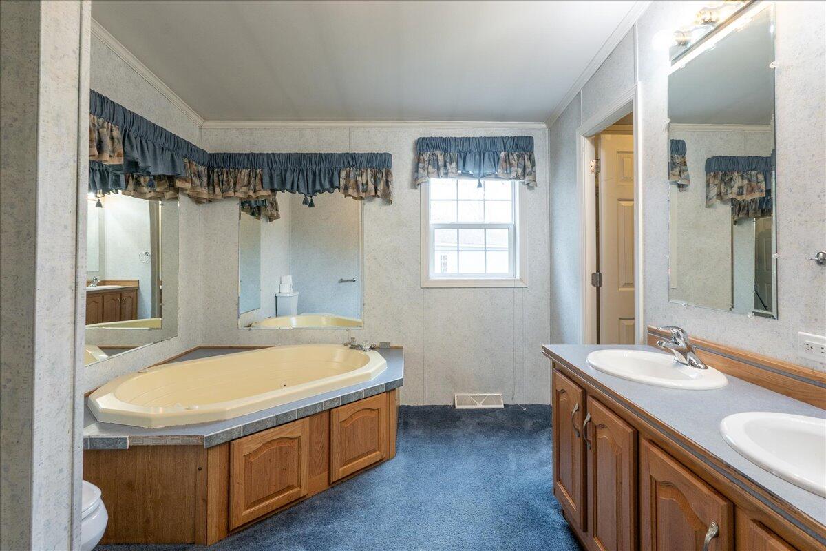 473 New England Road Searsmont ME 04973