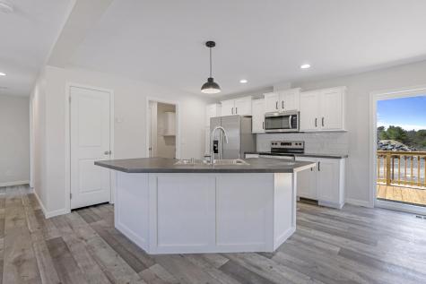 16 Colony Way Kittery ME 03904