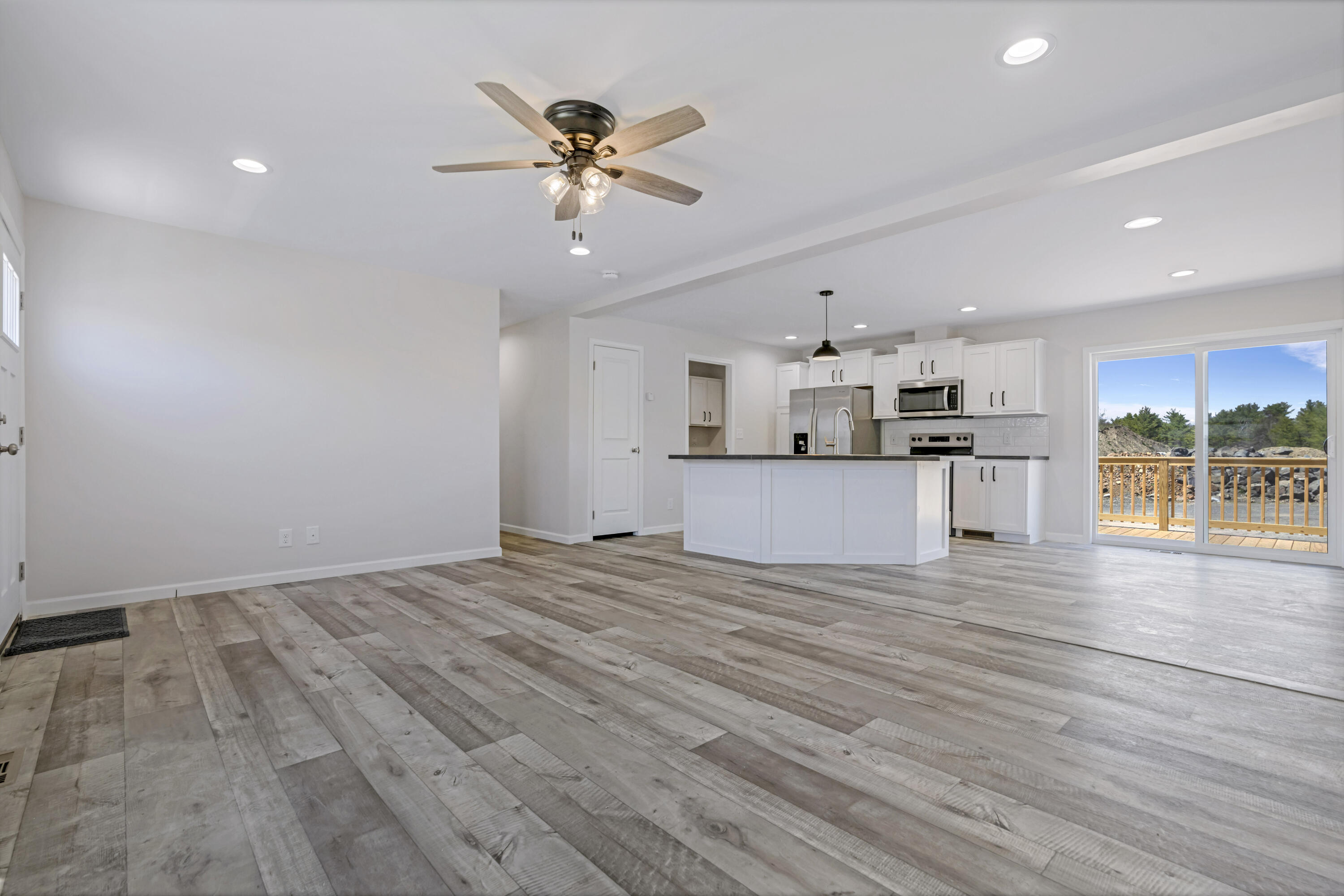 16 Colony Way Kittery ME 03904