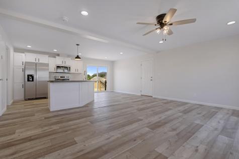 16 Colony Way Kittery ME 03904