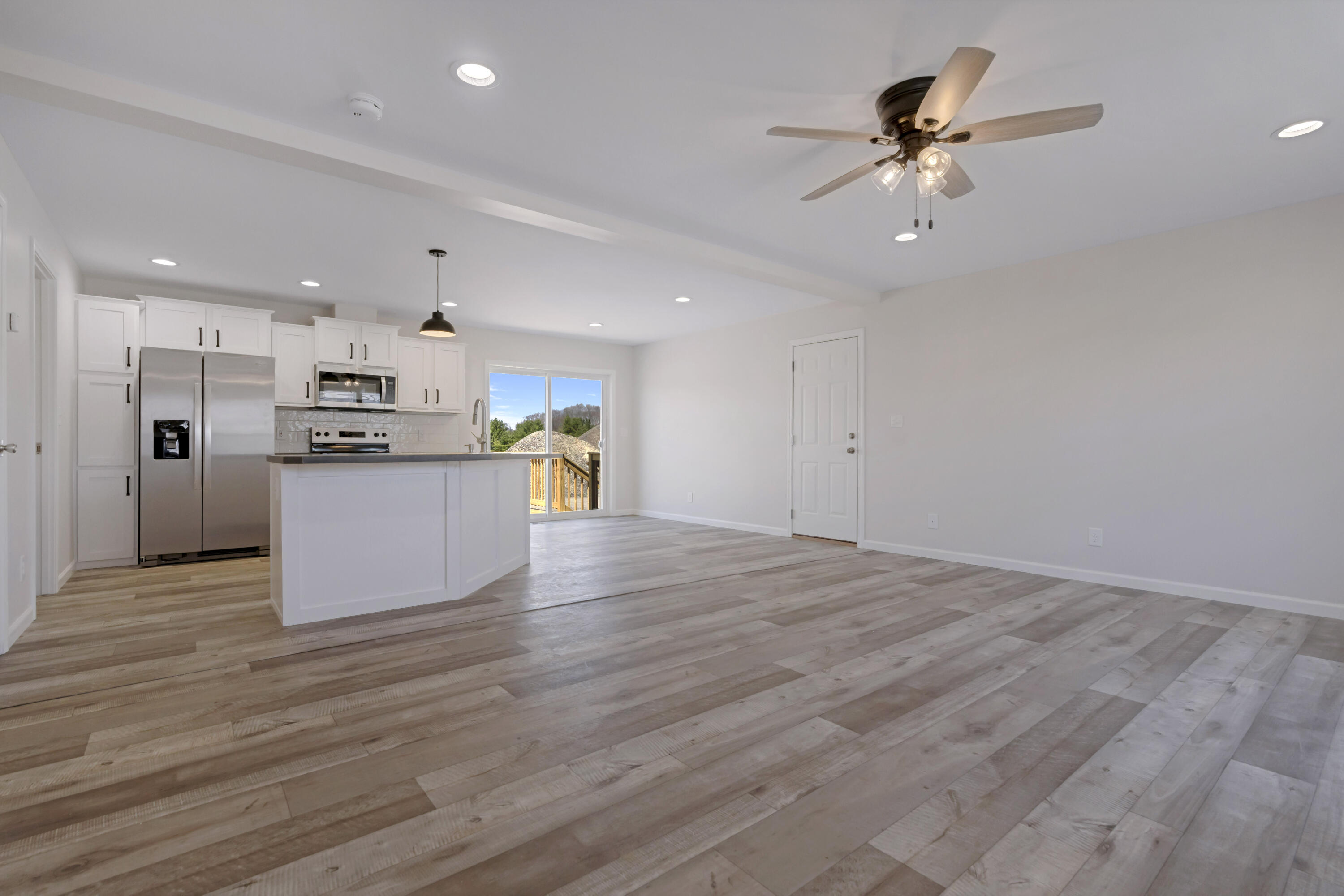 16 Colony Way Kittery ME 03904