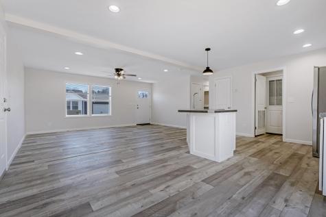 16 Colony Way Kittery ME 03904