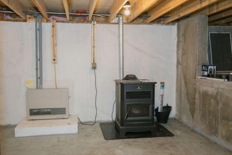 143 Voter Hill Road Farmington ME 04938