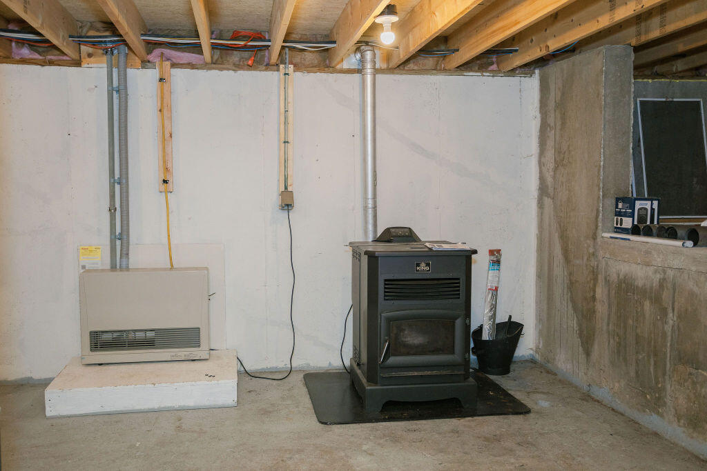 143 Voter Hill Road Farmington ME 04938