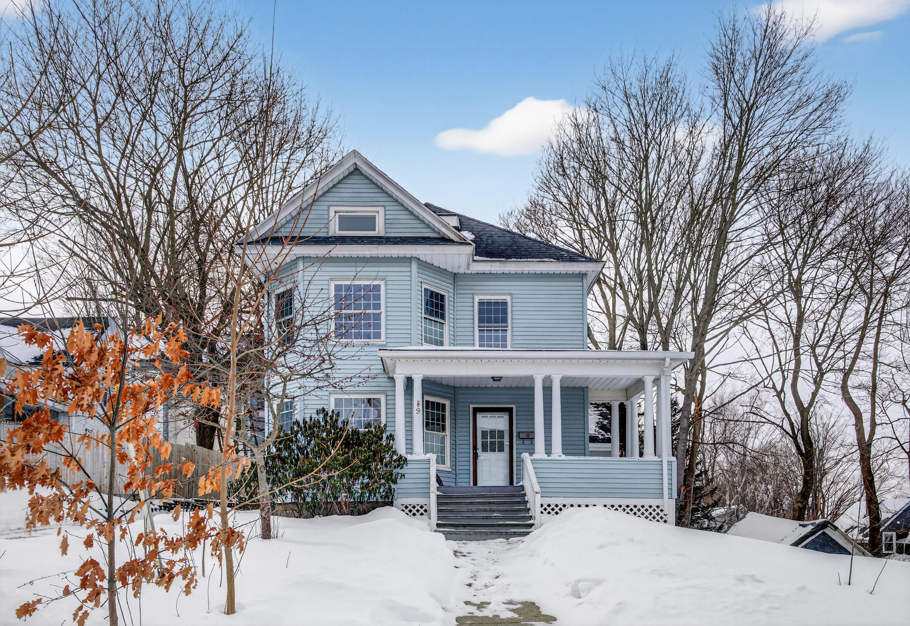 9 Brooks Street Augusta ME 04330