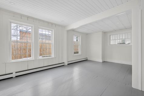 9 Brooks Street Augusta ME 04330