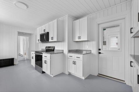 9 Brooks Street Augusta ME 04330