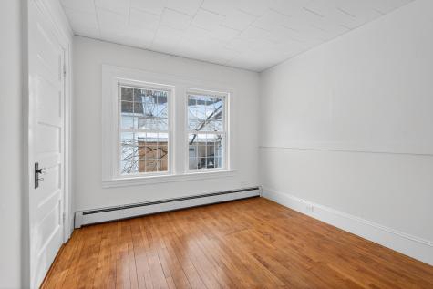 9 Brooks Street Augusta ME 04330