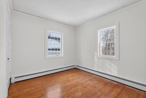 9 Brooks Street Augusta ME 04330