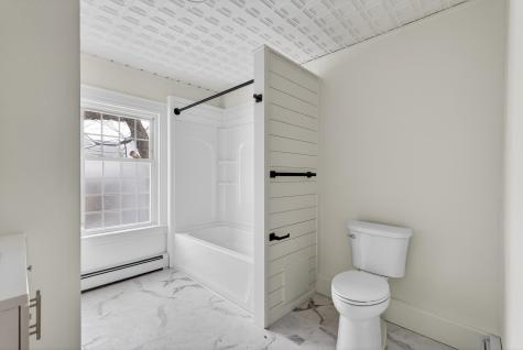 9 Brooks Street Augusta ME 04330