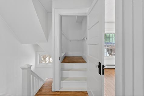 9 Brooks Street Augusta ME 04330