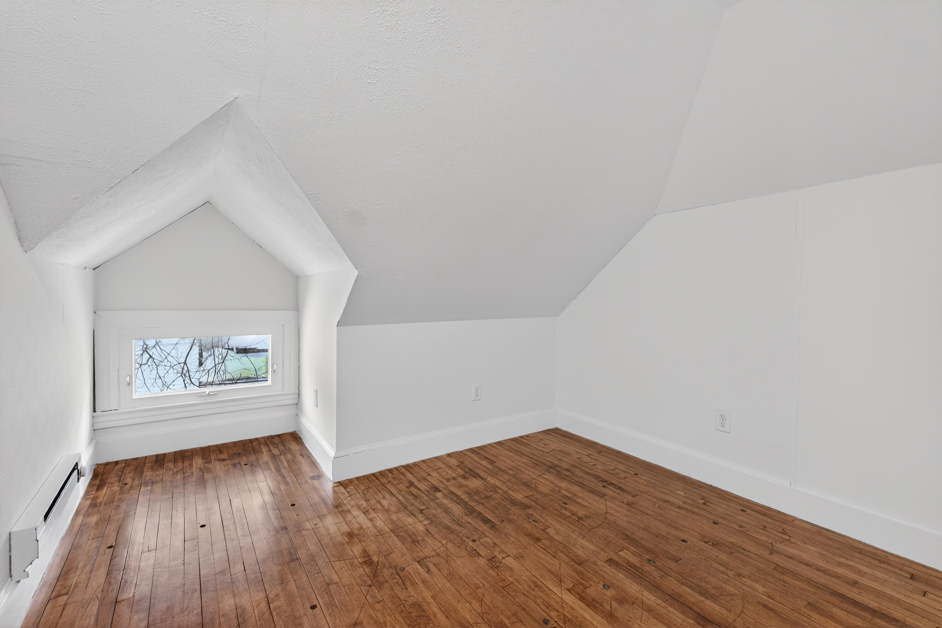 9 Brooks Street Augusta ME 04330