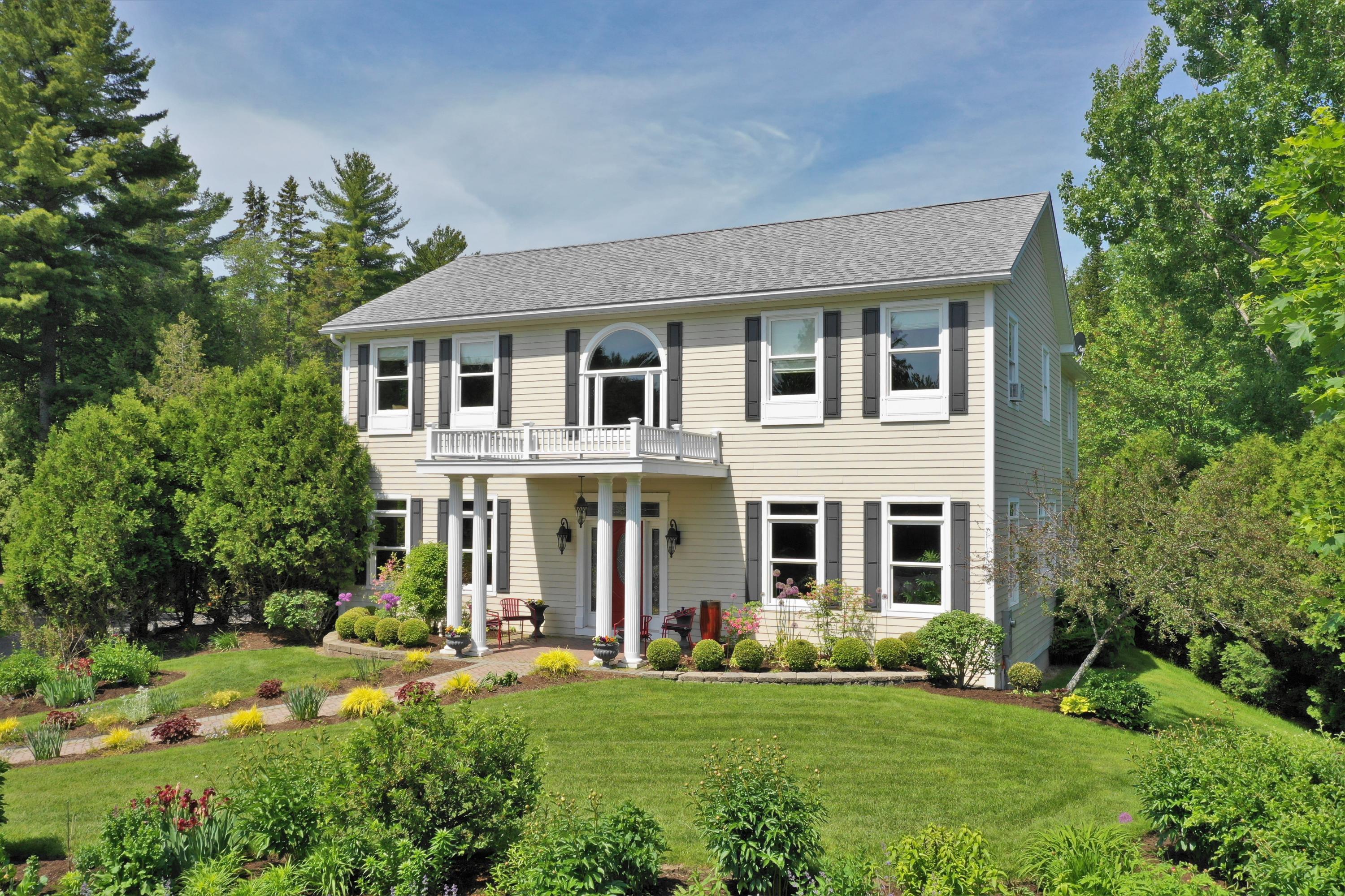 17 Cromwell Drive Orono, ME