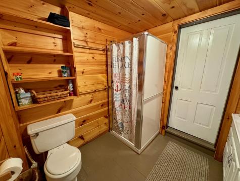 16 Eider Lane Dover-foxcroft ME 04426