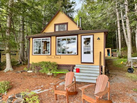 16 Eider Lane Dover-foxcroft ME 04426