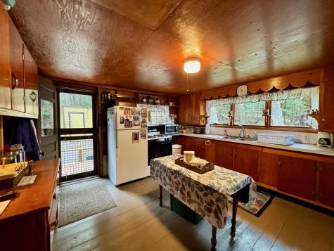 16 Eider Lane Dover-foxcroft ME 04426