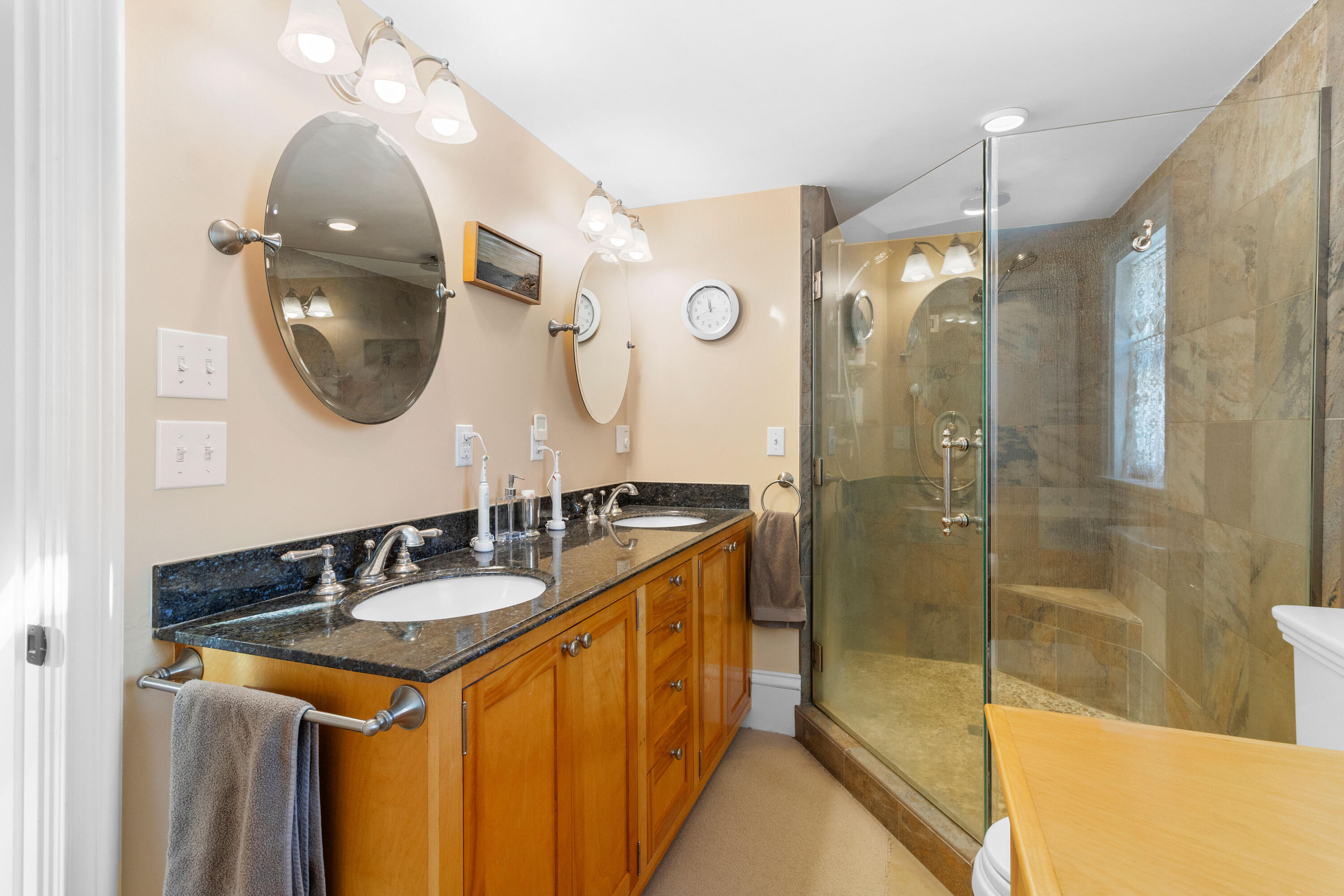 902 Dutch Neck Road Waldoboro ME 04572