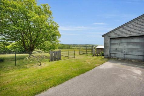 276 N Sedgwick Road Sedgwick ME 04676