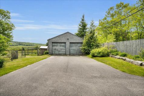 276 N Sedgwick Road Sedgwick ME 04676