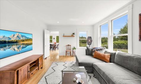 276 N Sedgwick Road Sedgwick ME 04676