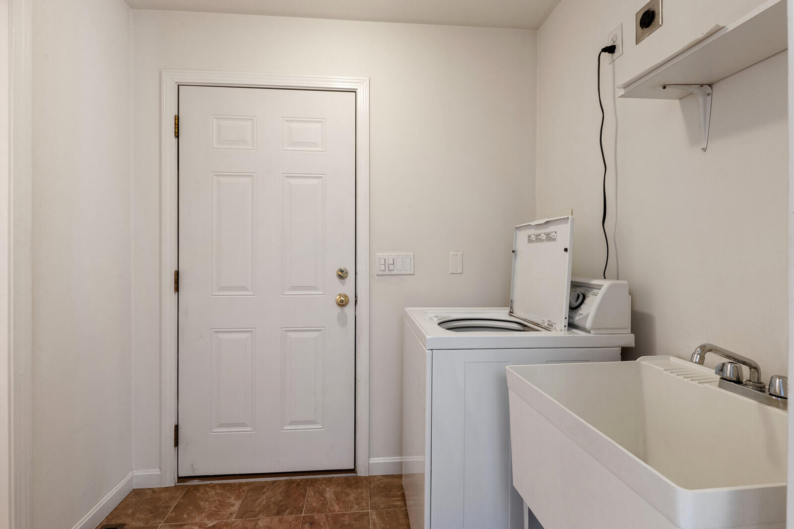 8 Purbeck Lane Richmond ME 04357