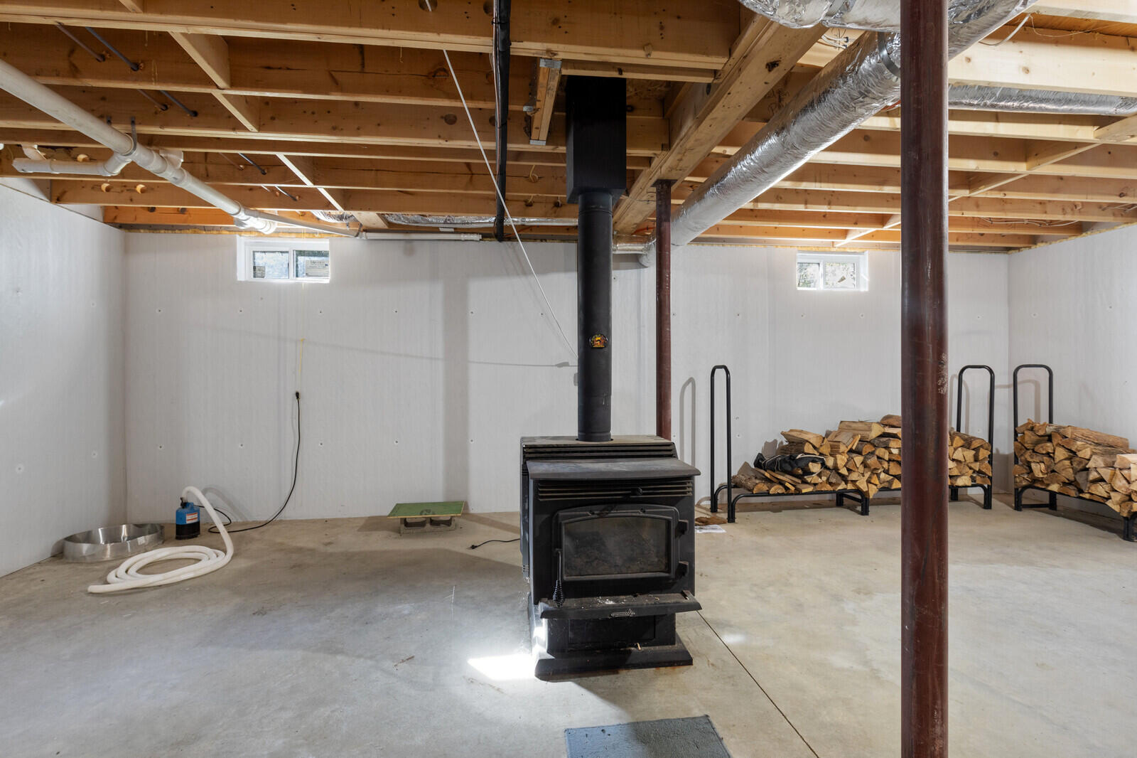 8 Purbeck Lane Richmond ME 04357