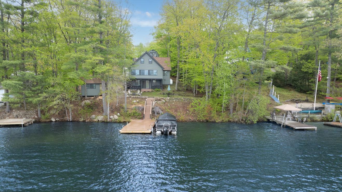 7 Scenic View Drive Naples ME 04055