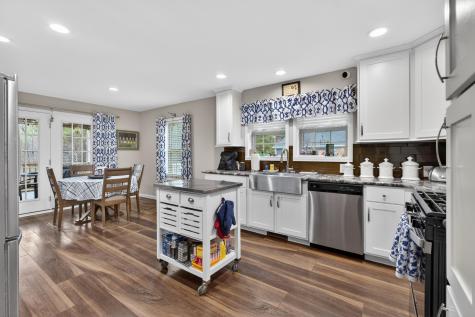 33 Sandalwood Circle Kittery ME 03904