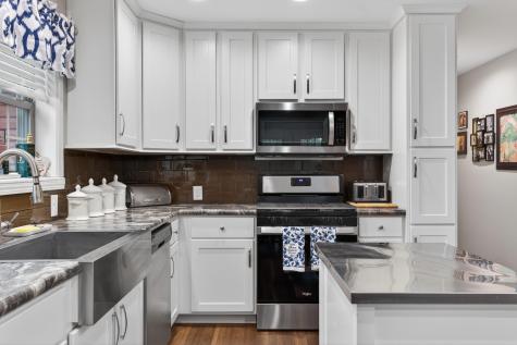 33 Sandalwood Circle Kittery ME 03904