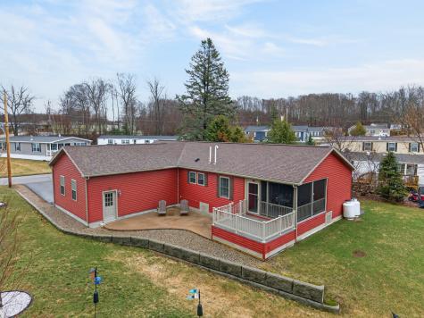 33 Sandalwood Circle Kittery ME 03904