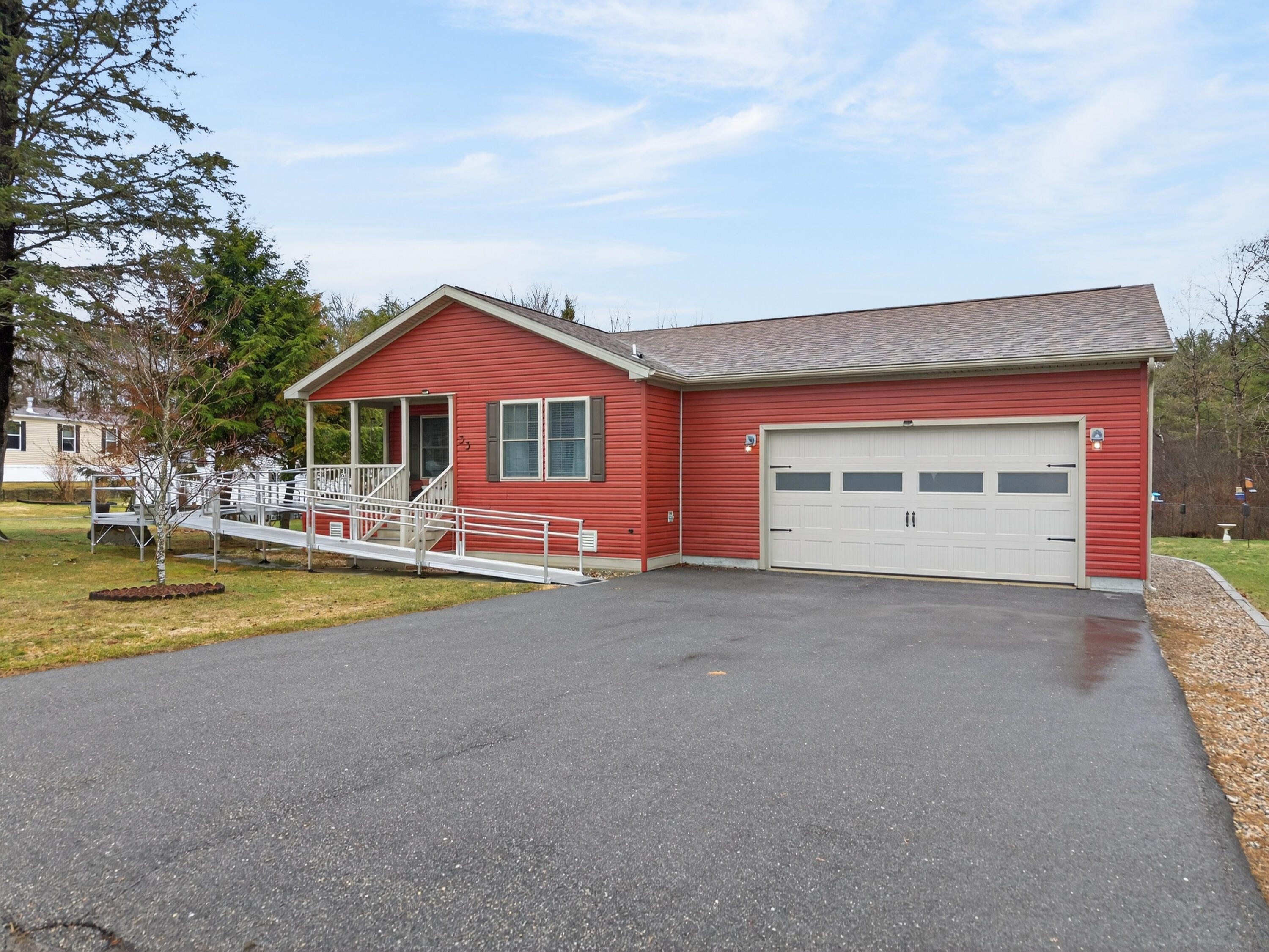 33 Sandalwood Circle Kittery ME 03904