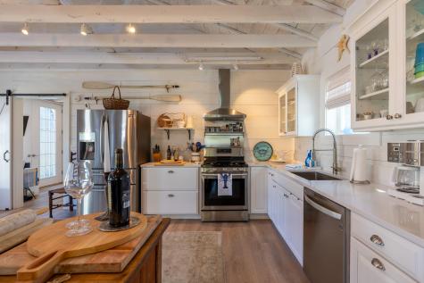 32 Murray Hill Road Boothbay ME 04544