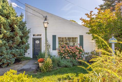 32 Murray Hill Road Boothbay ME 04544