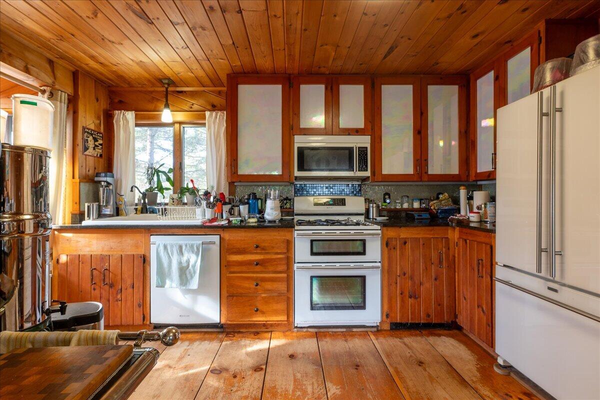 31 Schaefer Lane Saint George ME 04860