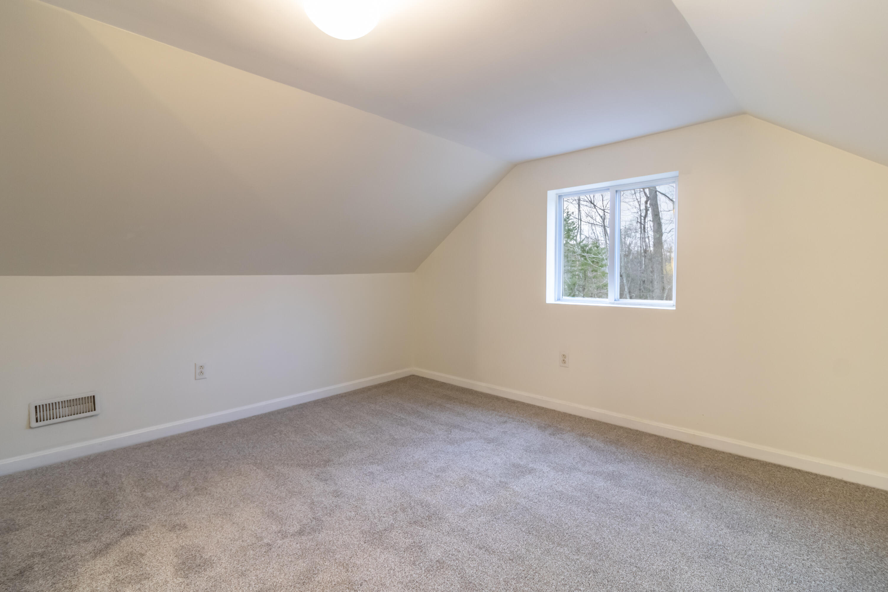 3108 Broadway Glenburn ME 04401