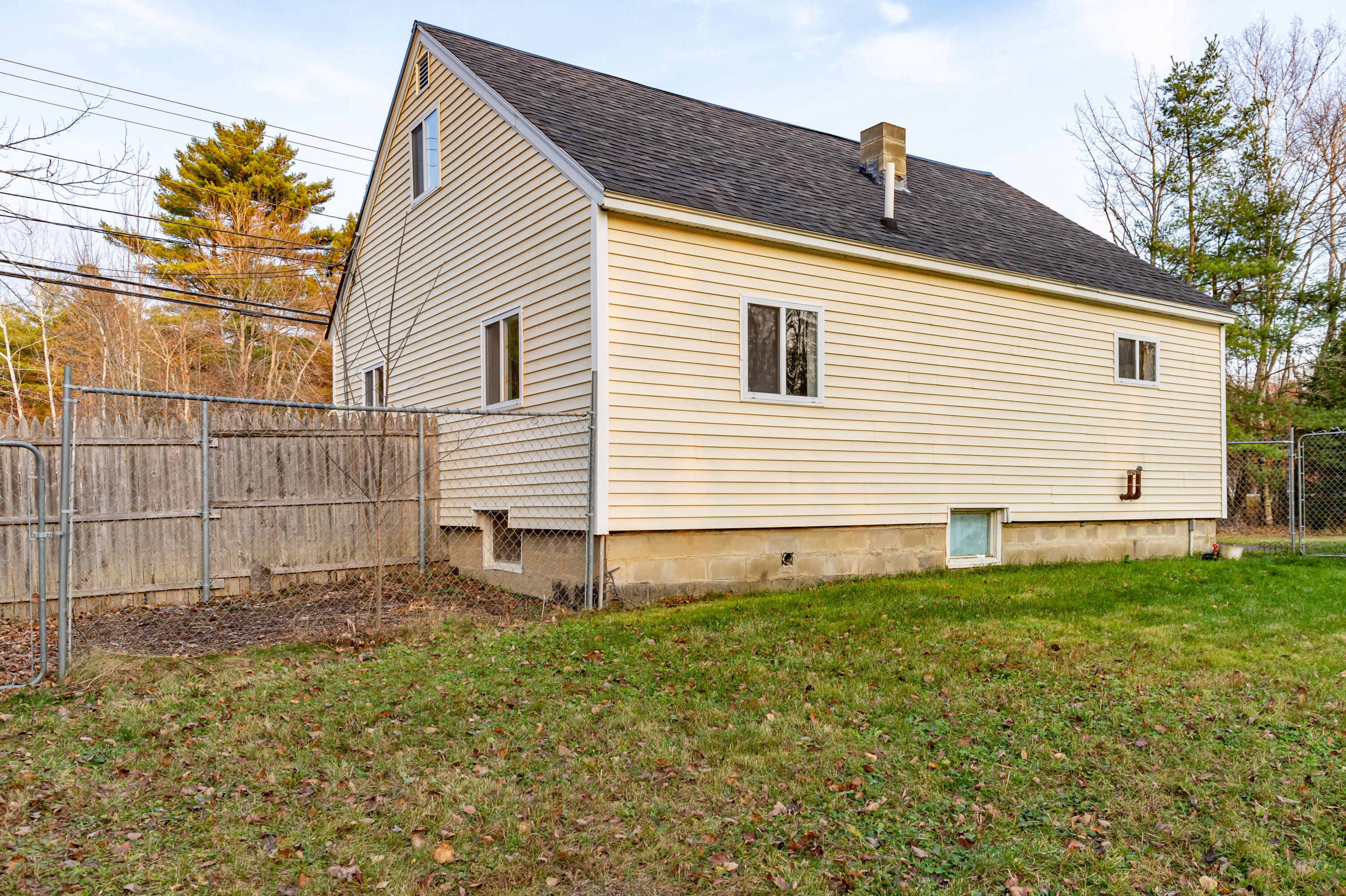 3108 Broadway Glenburn ME 04401