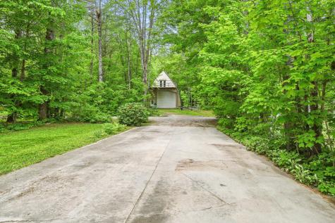 33-34 Gerber Lane Monmouth ME 04259