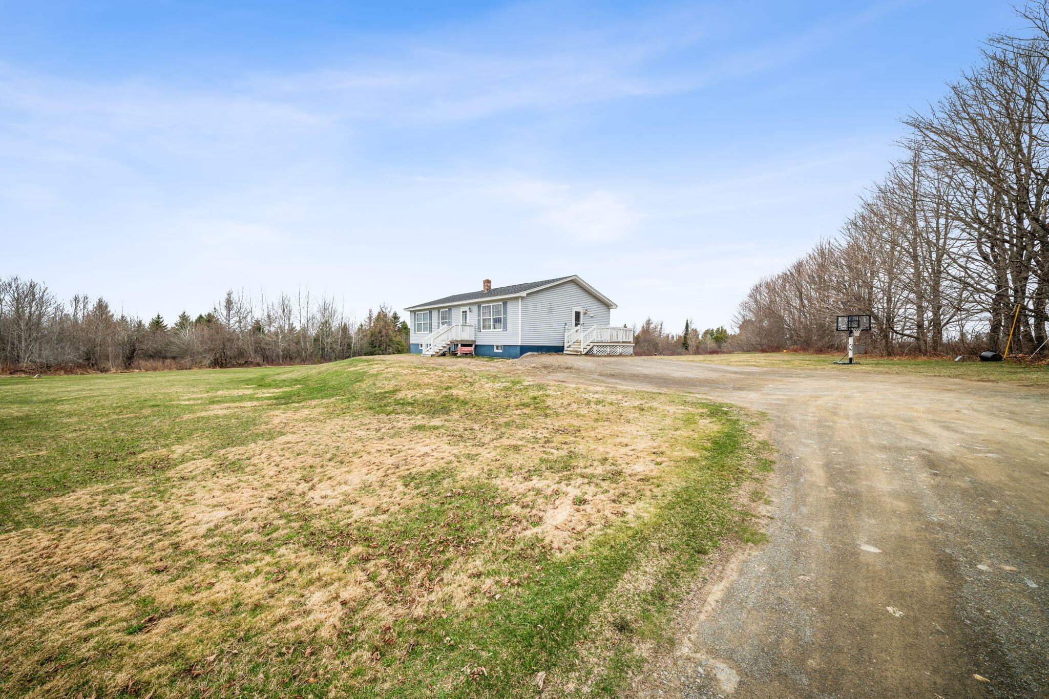 662 U.s. Highway 1 Monticello ME 04760