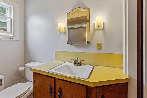 301 Pond Road West Gardiner ME 04345