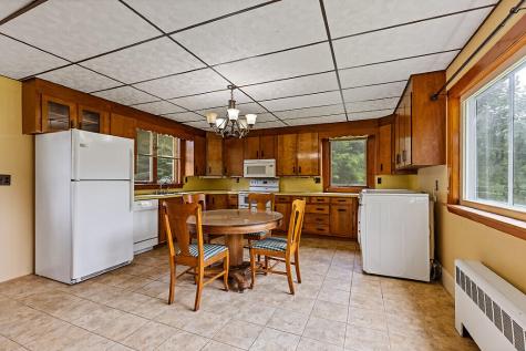 301 Pond Road West Gardiner ME 04345