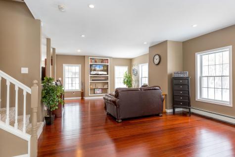 9 Amos Court Lewiston ME 04240