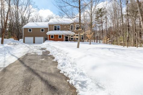 9 Amos Court Lewiston ME 04240