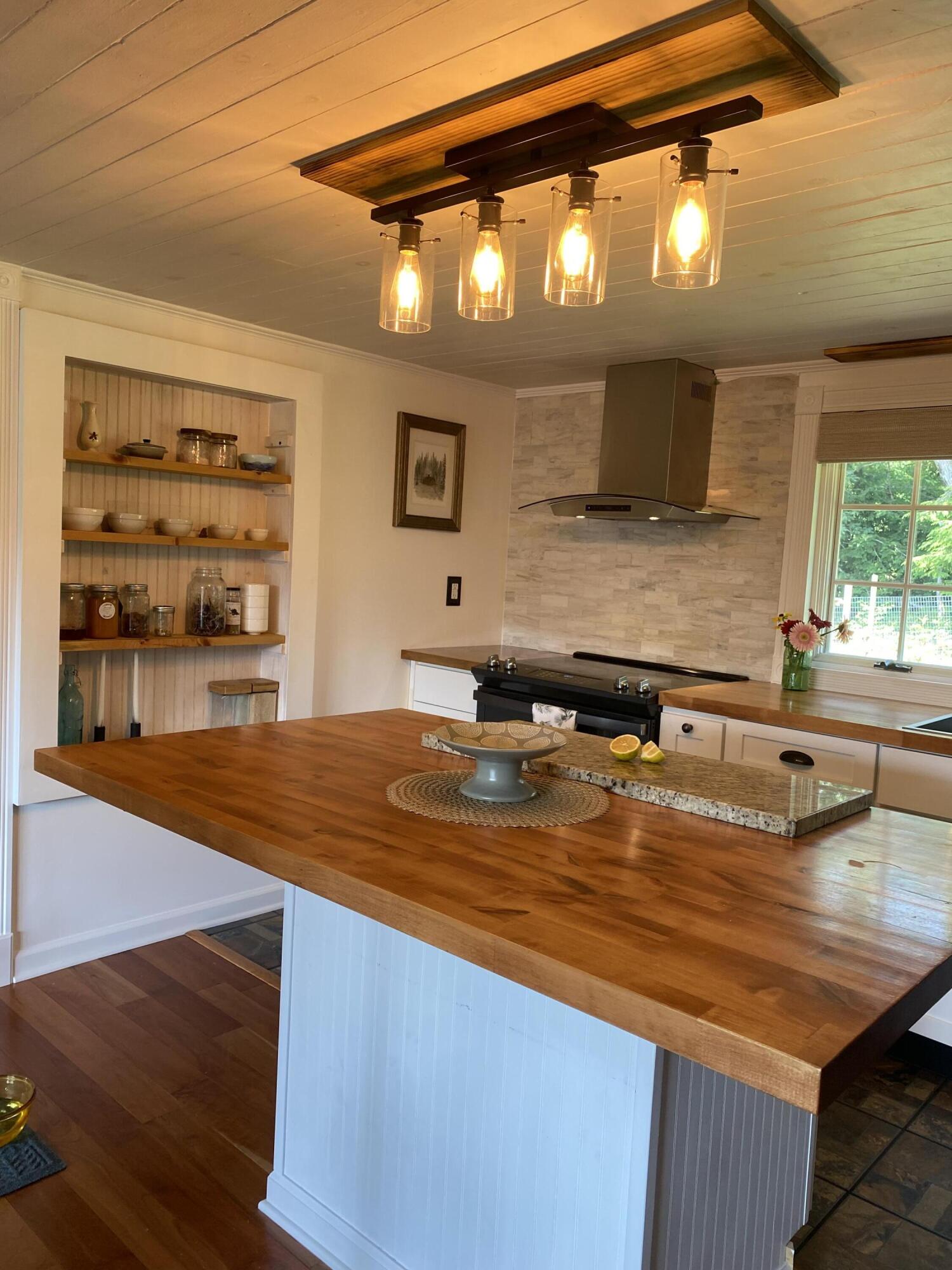 247 Wiley Road Naples ME 04055